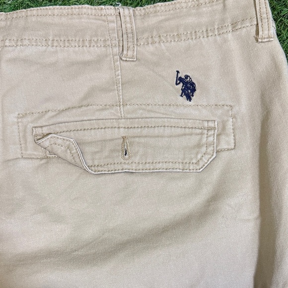 U.S. Polo Assn. Men's Tan Cargo Shorts - Picture 7 of 7